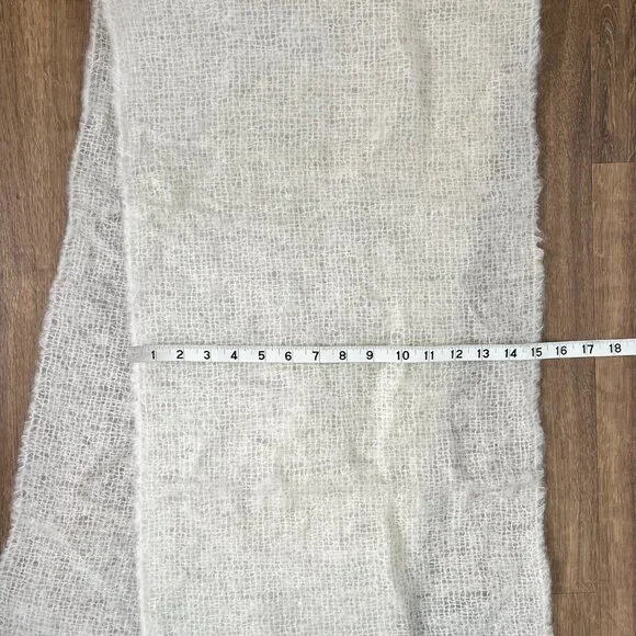 White Delicate Scottish Edinburgh Woolen Mill 100% Wool - Picture 6 of 8